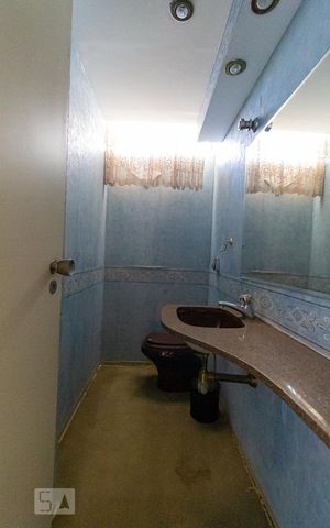 Apartamento para alugar com 200m², 4 quartos e 2 vagas Apartamento para alugar com 200m², 4 quartos e 2 vagasLavabo