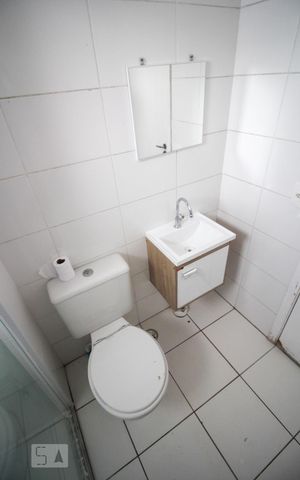 Apartamento à venda com 47m², 2 quartos e 1 vaga Apartamento à venda com 47m², 2 quartos e 1 vagaBanheiro