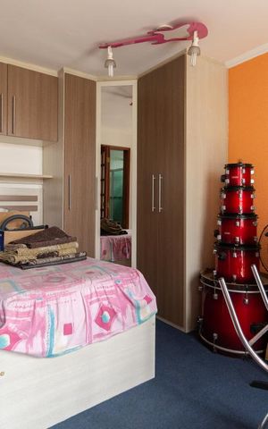 Casa à venda com 280m², 3 quartos e 2 vagas Casa à venda com 280m², 3 quartos e 2 vagasQuarto de Serviço