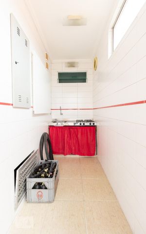 Casa à venda com 280m², 3 quartos e 2 vagas Casa à venda com 280m², 3 quartos e 2 vagasCozinha