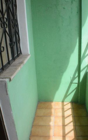 Casa para alugar com 102m², 3 quartos e sem vagaQuarto 1 com varanda e banheiro