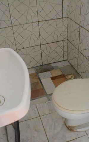 Casa para alugar com 102m², 3 quartos e sem vagaQuarto 1 com varanda e banheiro