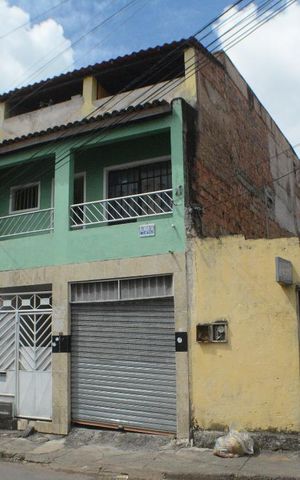 Casa para alugar com 102m², 3 quartos e sem vagaFachada