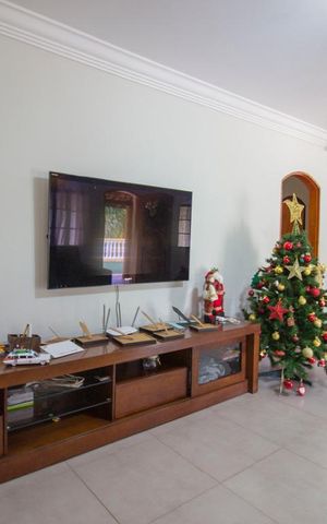 Casa à venda com 400m², 3 quartos e 2 vagasSala