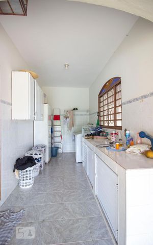 Casa à venda com 400m², 3 quartos e 2 vagasÁrea de Serviço