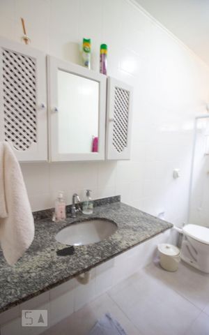Casa à venda com 400m², 3 quartos e 2 vagasBanheiro Social