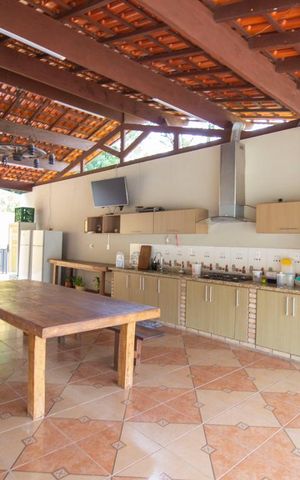 Casa à venda com 400m², 3 quartos e 2 vagasChurrasqueira