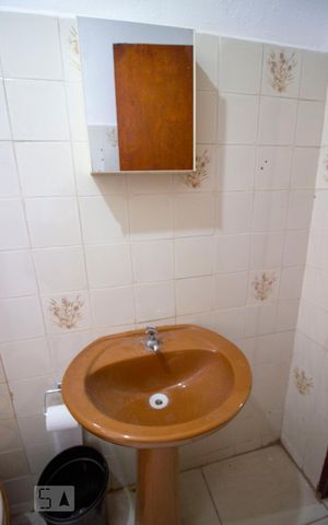 Casa à venda com 400m², 3 quartos e 2 vagasBanheiro de Serviço 1