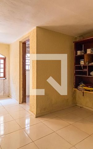 Casa à venda com 356m², 4 quartos e 10 vagasQuarto de Serviço