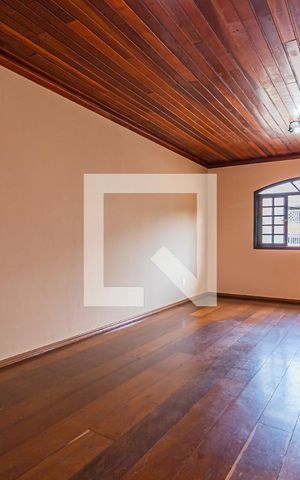 Casa à venda com 356m², 4 quartos e 10 vagasSala