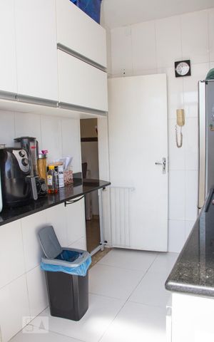 Apartamento à venda com 60m², 2 quartos e 1 vagaCozinha