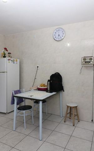 Casa à venda com 120m², 3 quartos e 2 vagas Casa à venda com 120m², 3 quartos e 2 vagasCozinha