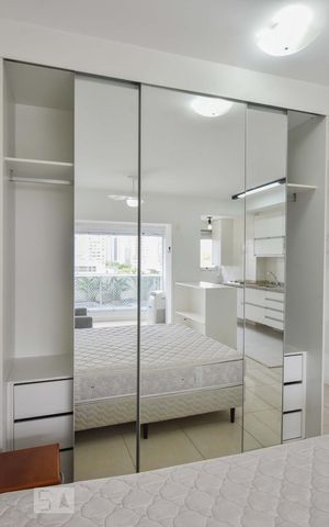 Studio à venda com 32m², 1 quarto e 1 vagaDormitório