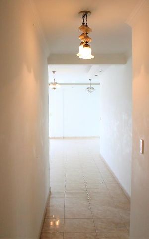 Apartamento para alugar com 256m², 4 quartos e 2 vagas Corredor