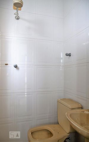 Apartamento para alugar com 256m², 4 quartos e 2 vagasBanheiro / Quarto / Empregada