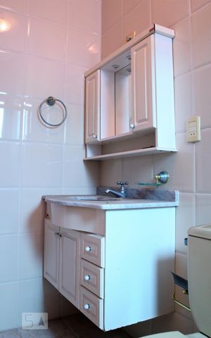 Apartamento para alugar com 256m², 4 quartos e 2 vagasBanheiro da Suíte 1