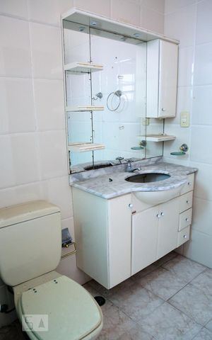 Apartamento para alugar com 256m², 4 quartos e 2 vagasBanheiro da Suíte