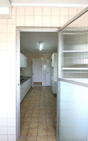 Apartamento à venda com 89m², 2 quartos e 1 vagaÁrea de Serviço - Cozinha