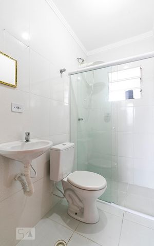 Apartamento para alugar com 55m², 2 quartos e sem vagaBanheiro