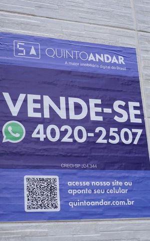 Casa à venda com 300m², 2 quartos e 3 vagasFachada 
