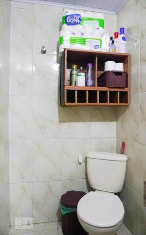 Casa à venda com 300m², 2 quartos e 3 vagasBanheiro Social