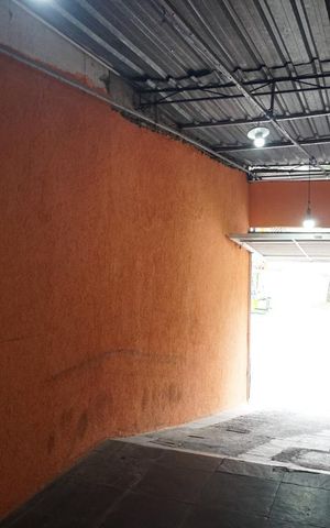Casa à venda com 300m², 2 quartos e 3 vagasGaragem
