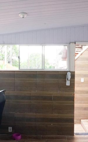 Casa à venda com 300m², 2 quartos e 3 vagasEscritório
