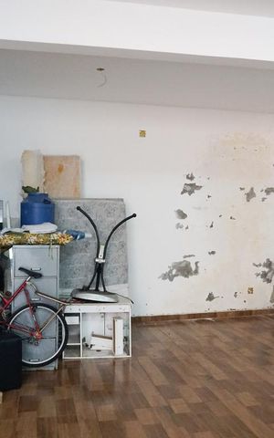 Casa à venda com 300m², 2 quartos e 3 vagasSalão