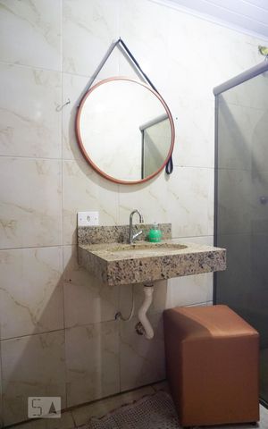 Casa à venda com 300m², 2 quartos e 3 vagasBanheiro Social