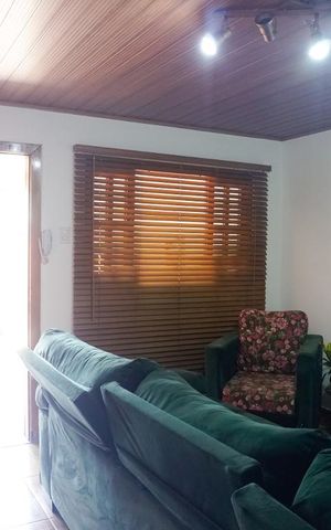 Casa à venda com 300m², 2 quartos e 3 vagasSala