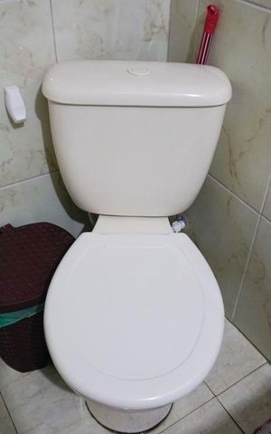 Casa à venda com 300m², 2 quartos e 3 vagasBanheiro Social