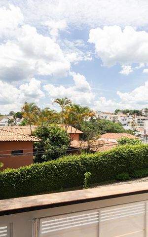 Casa à venda com 700m², 8 quartos e 8 vagas Casa à venda com 700m², 8 quartos e 8 vagasVista da Sala