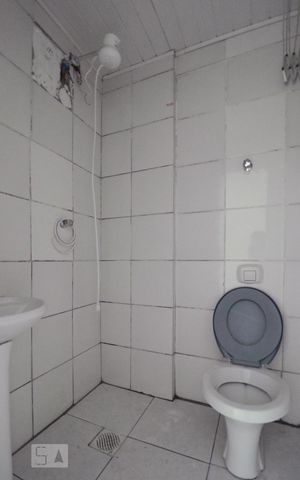 Studio à venda com 24m², 1 quarto e sem vaga Studio à venda com 24m², 1 quarto e sem vagaBanheiro