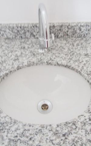 Apartamento para alugar com 55m², 2 quartos e 1 vagaDetalhe Banheiro Suíte