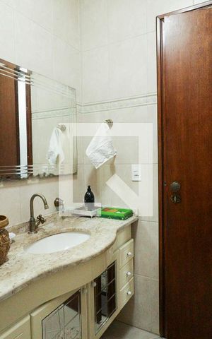 Casa para alugar com 169m², 3 quartos e 2 vagasLavabo