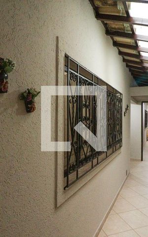 Casa para alugar com 169m², 3 quartos e 2 vagasEntrada