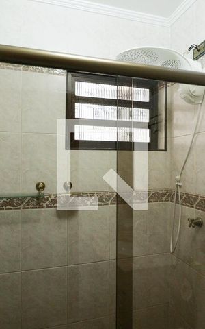Casa para alugar com 169m², 3 quartos e 2 vagasBanheiro Social
