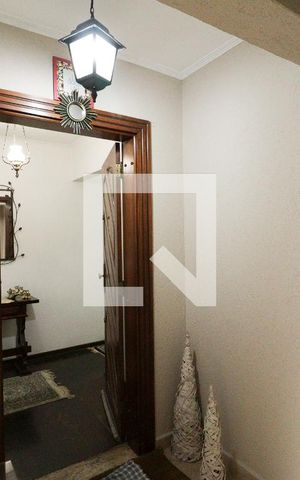 Casa para alugar com 169m², 3 quartos e 2 vagasEntrada