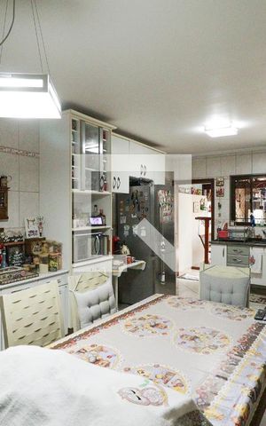 Casa para alugar com 169m², 3 quartos e 2 vagasCozinha