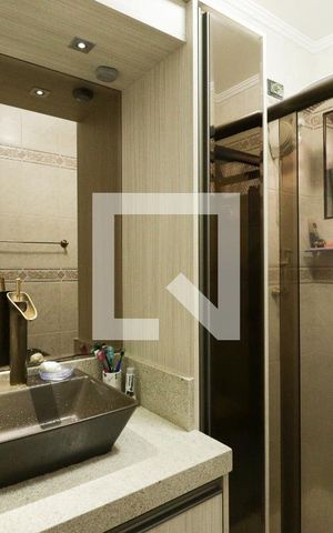 Casa para alugar com 169m², 3 quartos e 2 vagasBanheiro da Suíte