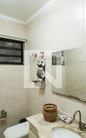 Casa para alugar com 169m², 3 quartos e 2 vagasLavabo