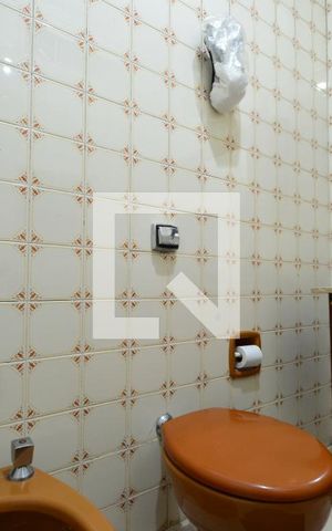 Casa à venda com 170m², 3 quartos e 3 vagasBanheiro da Suíte