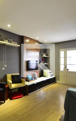 Casa à venda com 170m², 3 quartos e 3 vagasSala