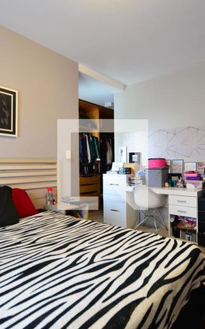 Casa à venda com 170m², 3 quartos e 3 vagasSuíte