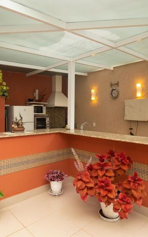 Casa à venda com 400m², 5 quartos e 4 vagas Casa à venda com 400m², 5 quartos e 4 vagasChurrasqueira