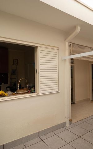 Casa à venda com 400m², 5 quartos e 4 vagas Casa à venda com 400m², 5 quartos e 4 vagasQuintal