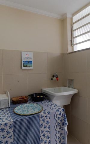 Casa à venda com 400m², 5 quartos e 4 vagas Casa à venda com 400m², 5 quartos e 4 vagasÁrea de Serviço 01