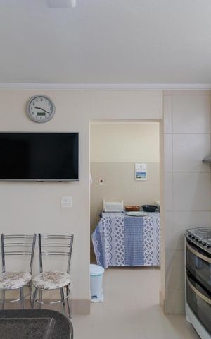Casa à venda com 400m², 5 quartos e 4 vagas Casa à venda com 400m², 5 quartos e 4 vagasCozinha