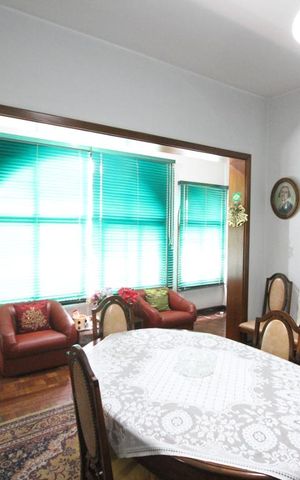 Casa à venda com 476m², 3 quartos e 3 vagasSala