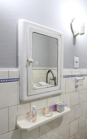 Casa à venda com 476m², 3 quartos e 3 vagasBanheiro 2